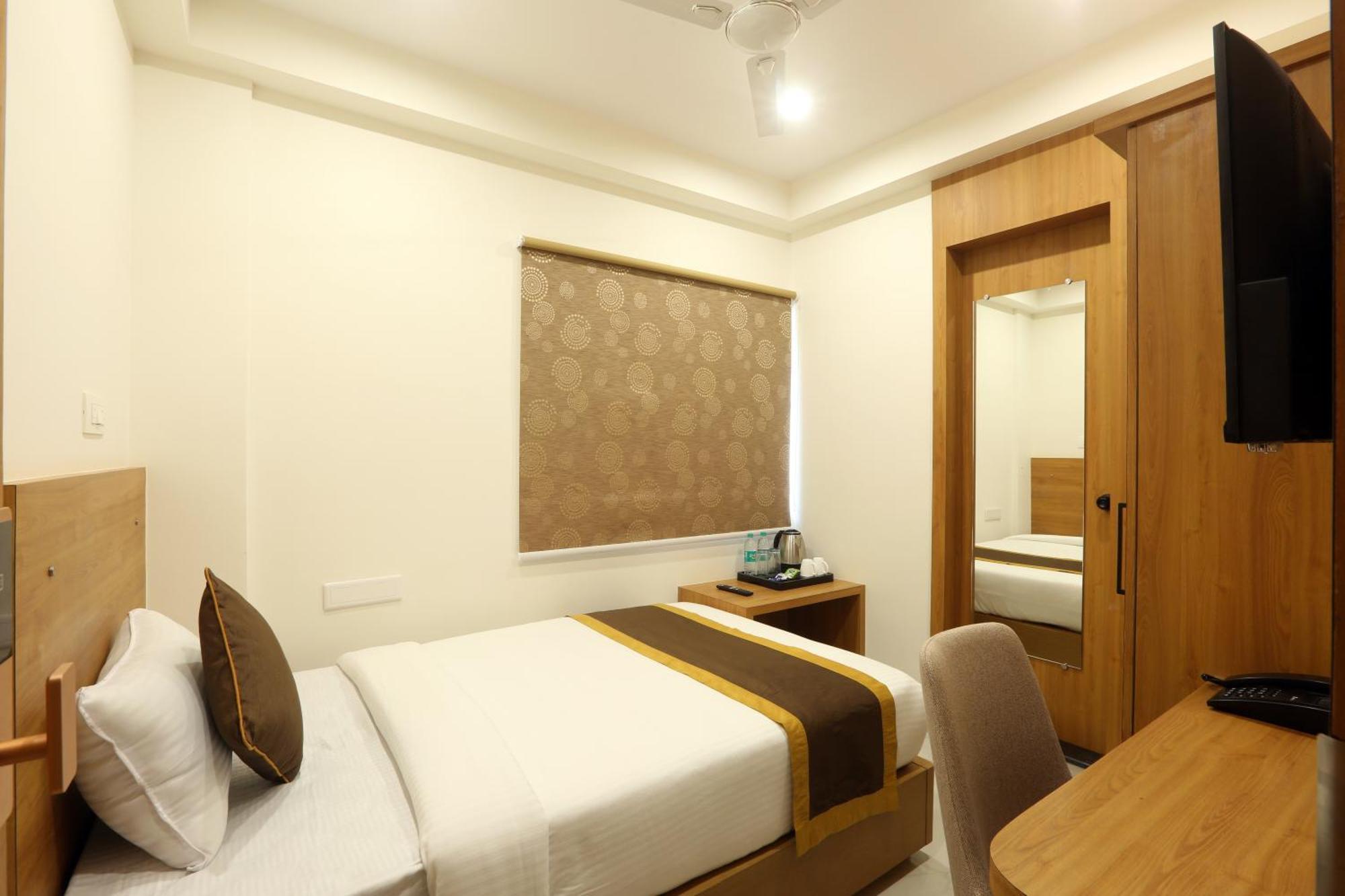 Hotel Sterling Plaza- Bangalore International Airport Dod Jala Eksteriør bilde