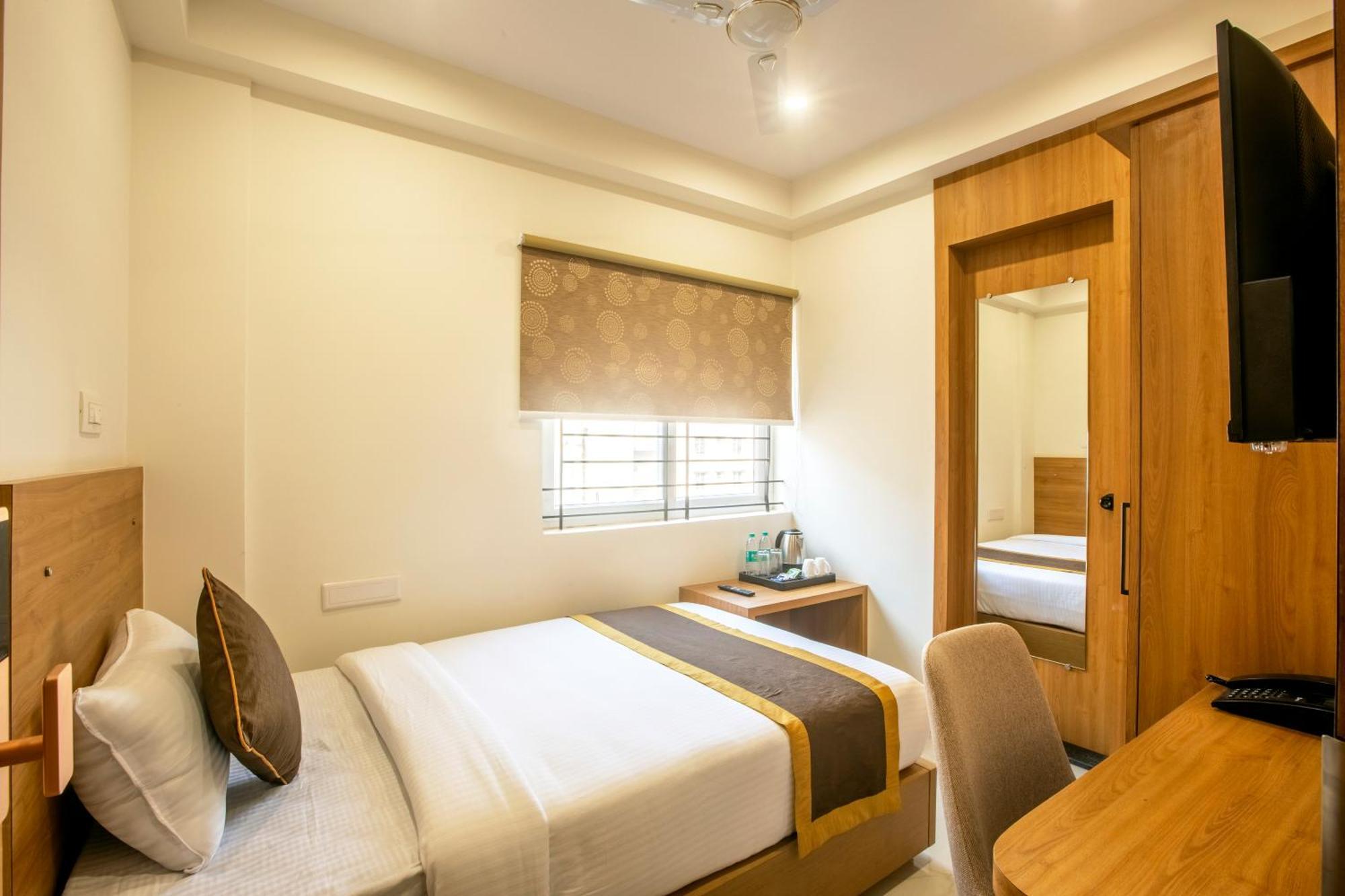 Hotel Sterling Plaza- Bangalore International Airport Dod Jala Eksteriør bilde